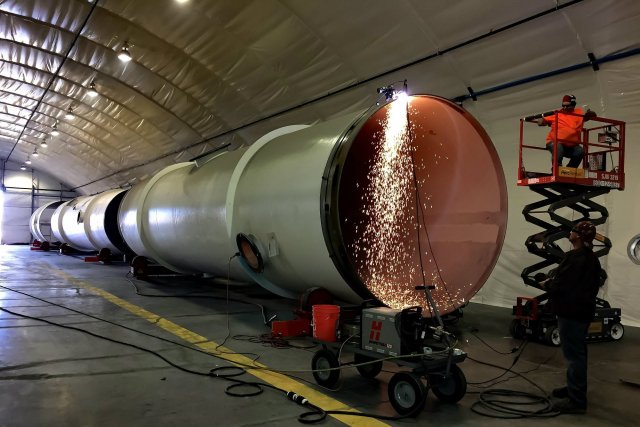 Zapowiadano, że Hyperloop One będzie się rozpędzał do 1200 km/h. Na testach osiągnięto tylko 120 km/h