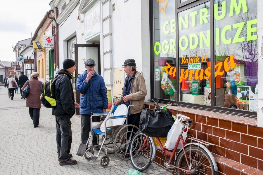 W Kolbuszowej zawrzało po ujawnieniu operacji z odwołaniem i ponownym powołaniem starosty.