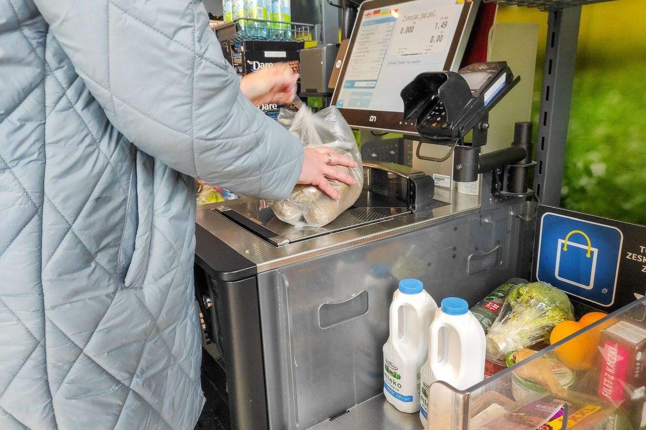 Sklepy robią wyraźnie mniej promocji. Tracimy na tym nawet kilkaset złotych rocznie