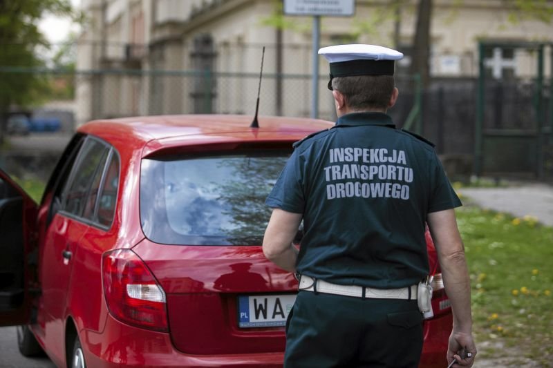 Inspekcja Transportu Drogowego nałożyła na kierowcę jeżdżącego z Uberem 10 tys. zł kary