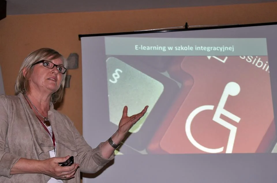 "E-learning w szkole integracyjnej" 
- Marzanna Nowacka - Duda