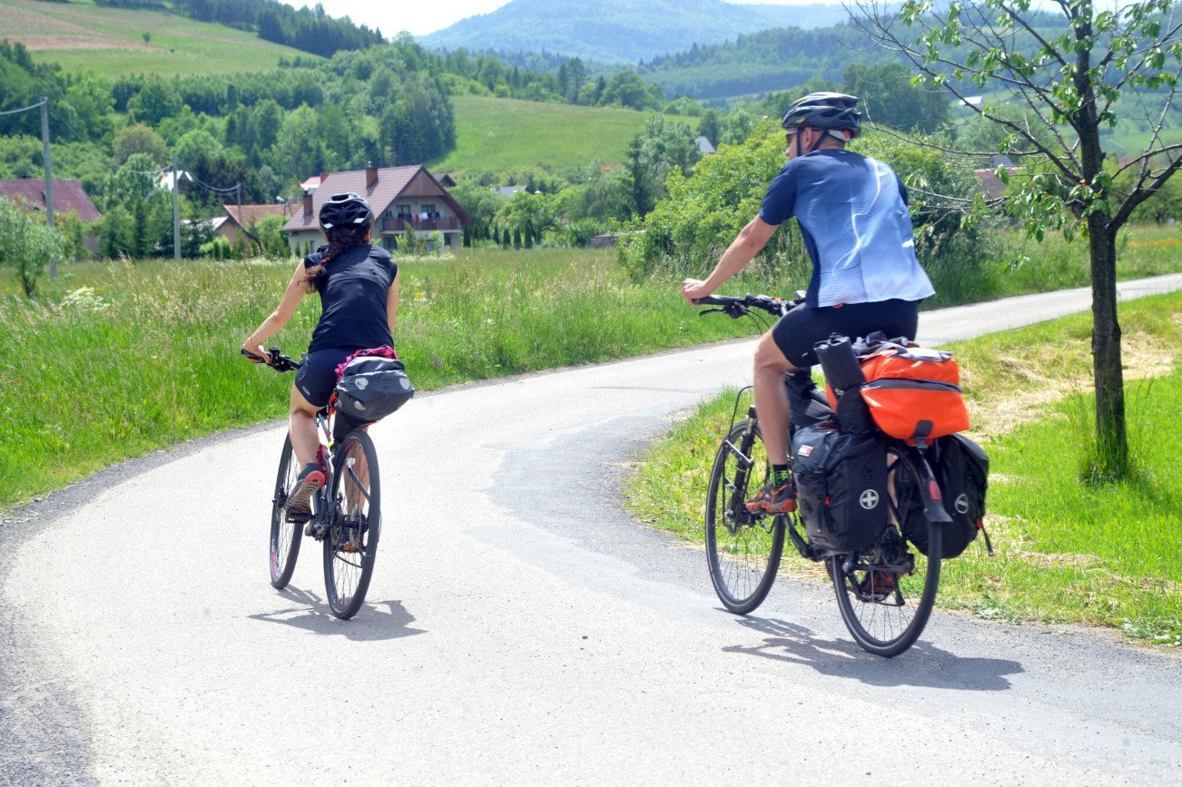 Rowerzyści będą mogli poruszać się na nowych trasach wokół Jeziora Żywieckiego