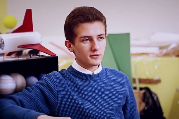 Damian Mayer, który odpowiedzialny jest za konstrukcję rakiety i napędu hybrydowego.