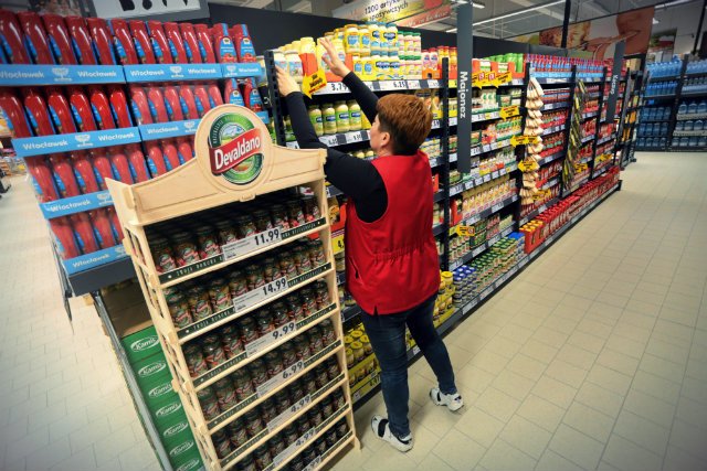 Zdaniem Piotra Adamaczaka, przewodniczącego NSSZ Solidarność w Biedronce, w przypadku jego pracodawcy informacje o podwyżkach mają wymiar PR-owy