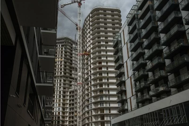 Bliska Wola Tower nie przypomina inwestycji, do których jesteśmy w Warszawie przyzwyczajeni.