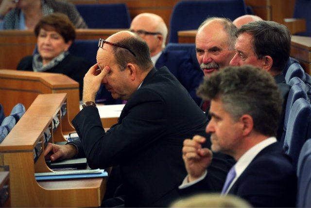 Senatorowie wypłacili sobie łącznie ponad 120 tys. złotych premii