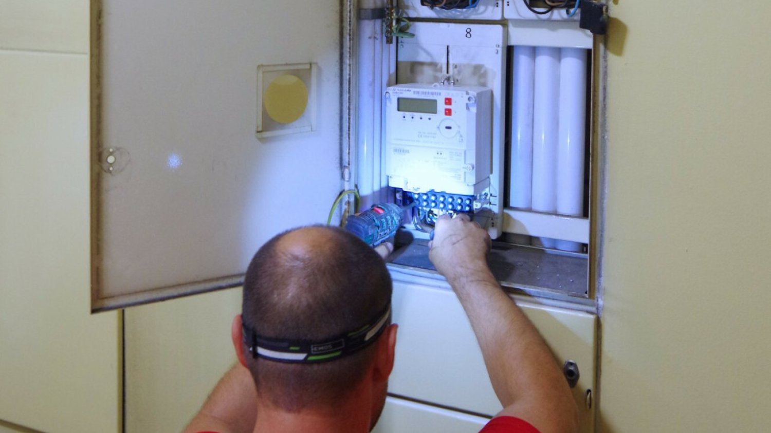 Trwa instalacja liczników energii zdalnego odczytu.