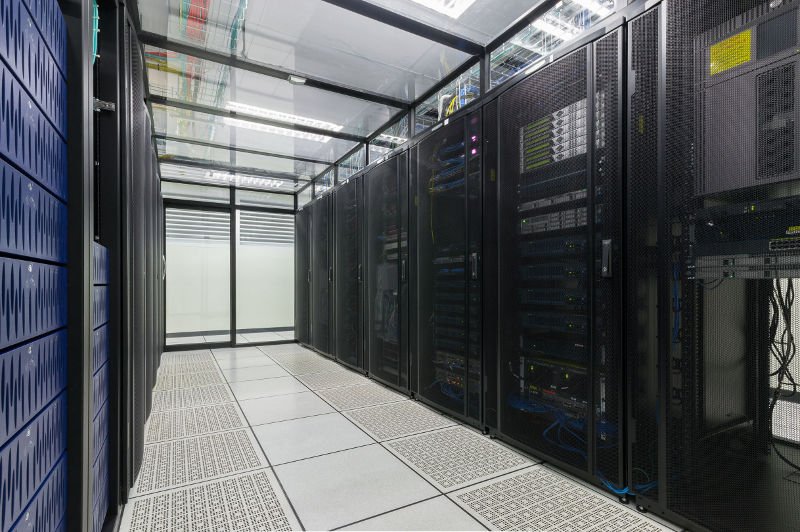 Superkomputer w Zegrzu będzie miał wielkość 6 szaf rack.