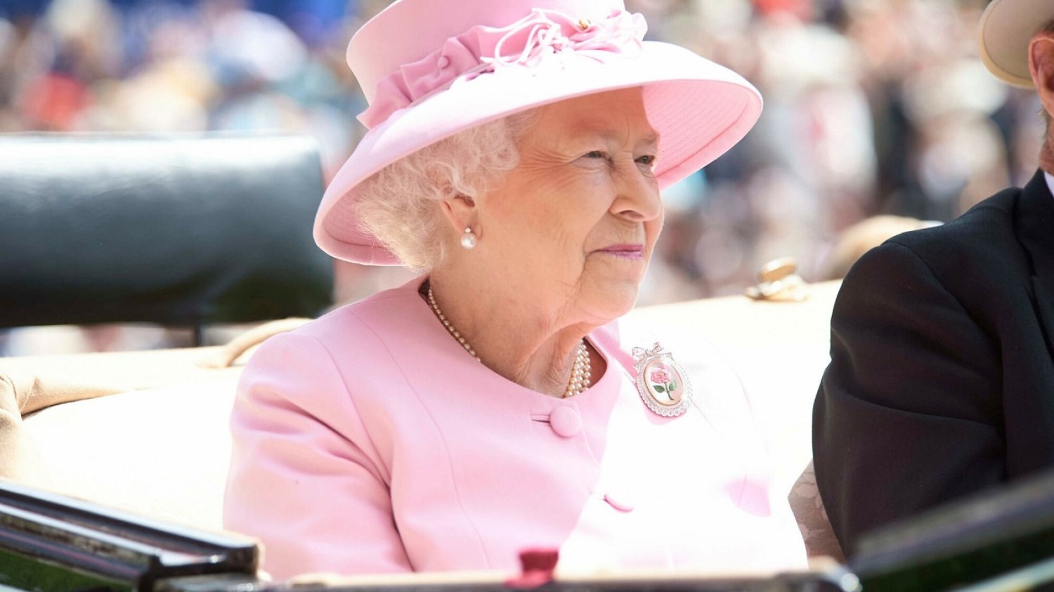 To królowa Elżbieta II przyznawała Royal Warranty. Teraz ten obowiązek przejmie król Karol III.