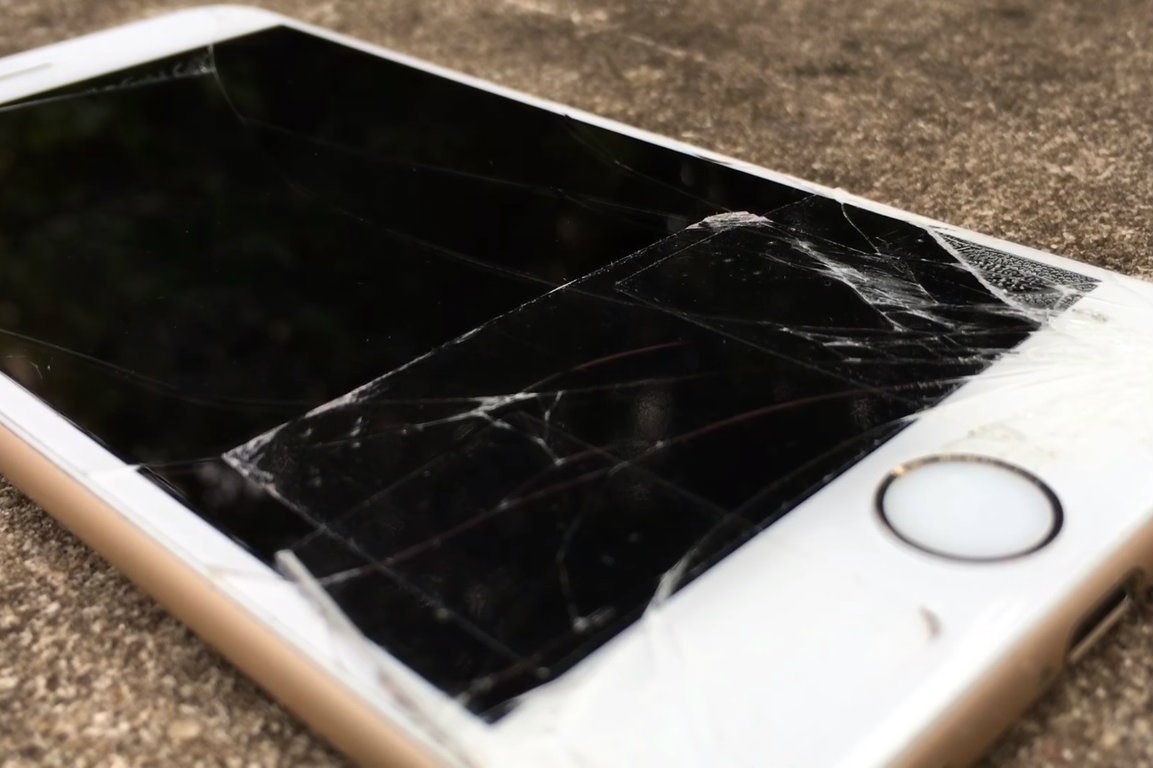 Wymiana ekranu w modelu iPhone X to koszt ok. 1400-1500 zł