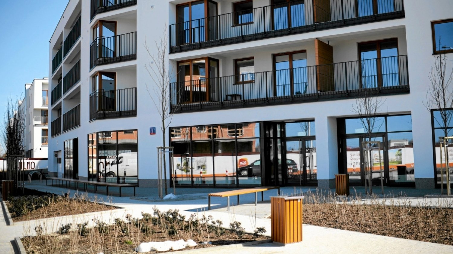 Lokale użytkowe w apartamentowcach mogą być równie dobrą jak mieszkania, jeśli nie lepszą, inwestycją - przekonują deweloperzy i eksperci.