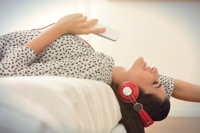 Apple jest bliski przejęcia jednej z najbardziej rozpoznawalnych aplikacji do rozpoznawania muzyki.  Kupno Shazam ma kosztować giganta z Cupertino 400 mln dolarów.