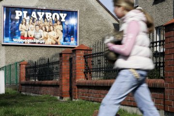Amerykański "Playboy" znika z Facebooka. Los polskiego jeszcze nie jest przesądzony.
