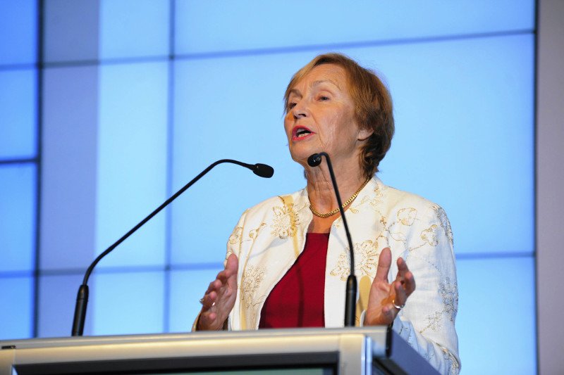 MNiSW odpowiada humanistom. Nakłady na naukę rosną, granty są konieczne, zmienią się zasady oceny jednostek naukowych.