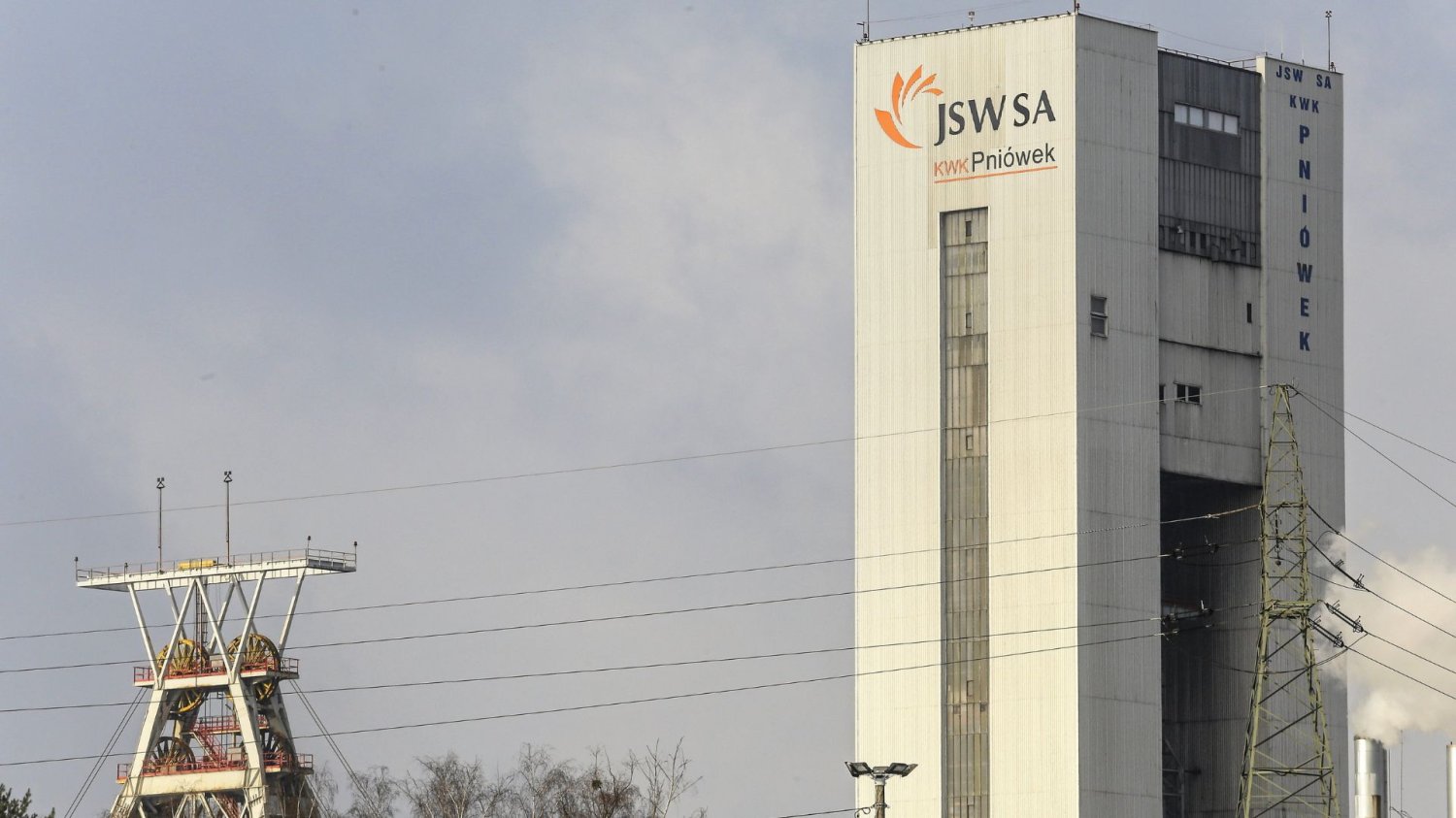 Spółka JSW jest w poważnych tarapatach. Rząd włącza ją pod ochronę Kopalnia należąca do JSW. Minister Miłosz Motyka wpisał spółkę do programu osłonowego dla górnictwa.