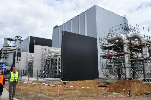Niemcy. Elektrociepłownia Lausward z nową turbiną Siemensa.