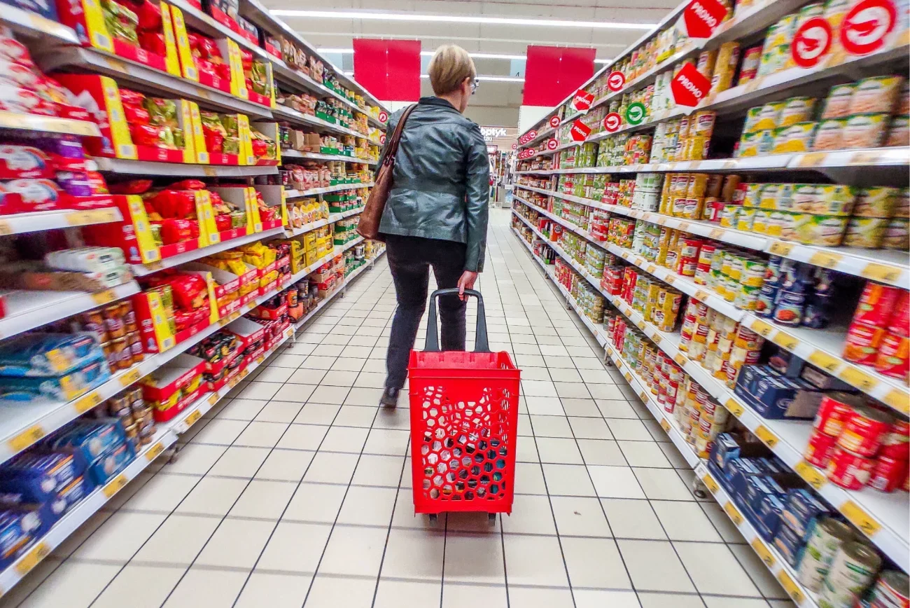 Inflacja powoli spada, najgorsze za nami - mówią ekonomiści.