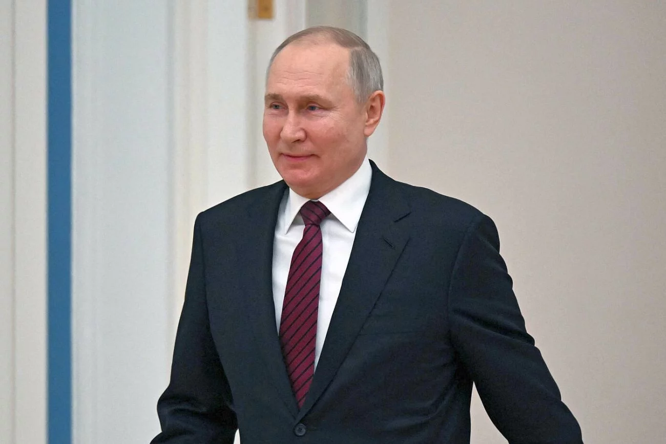 Z twarzy Putina zaczyna schodzić uśmiech