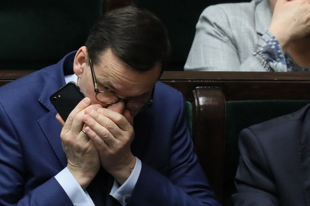 Morawiecki otrzymał tajemniczy telefon. Po drugiej stronie była kanclerz Merkel.