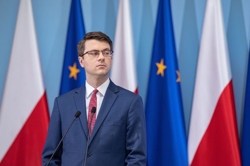 Müller nadal trzyma polskich przedsiębiorców w niepewności.