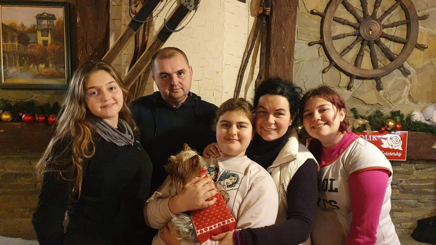 Rodzina Schabińskich prowadzi m.in. restaurację, stok i hotel. Ten ostatni przerabiają teraz na autorską galerię.