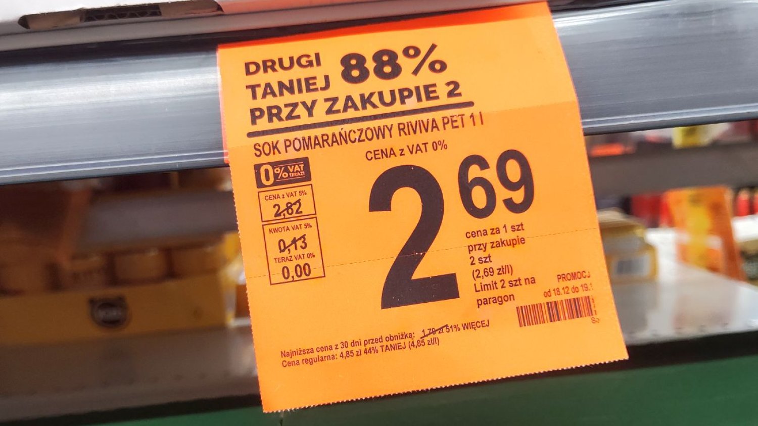 Wiecie, ile kosztuje ten sok? Nie, nie jest to 2,69 zł. Cena za jeden karton to 4,85 zł.