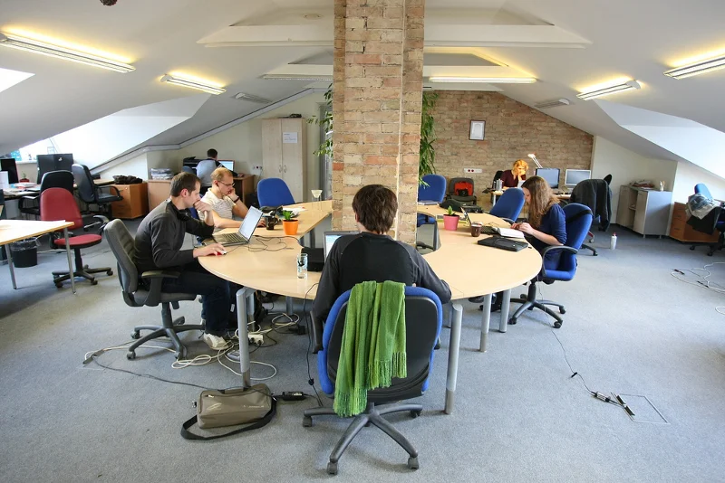 Coworking to szczególnie atrakcyjna propozycja dla młodego biznesu
