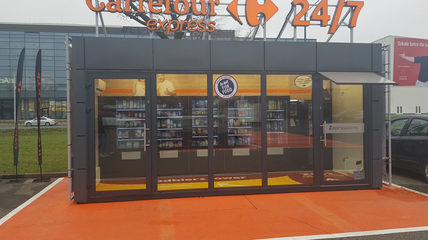 Firma Carrefour wierzy, że nowy format sklepu otwartego 24 godziny na dobę, doskonale wpisze się w potrzeby zakupowe Polaków.