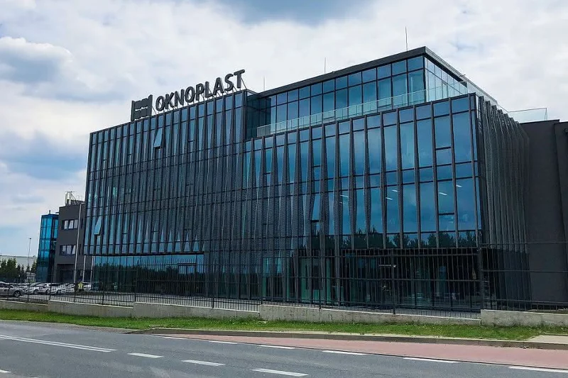 Centrala Grupy OKNOPLAST w Ochmanowie pod Krakowem. To tu zatrudnienie znajdzie ponad 100 nowych pracowników