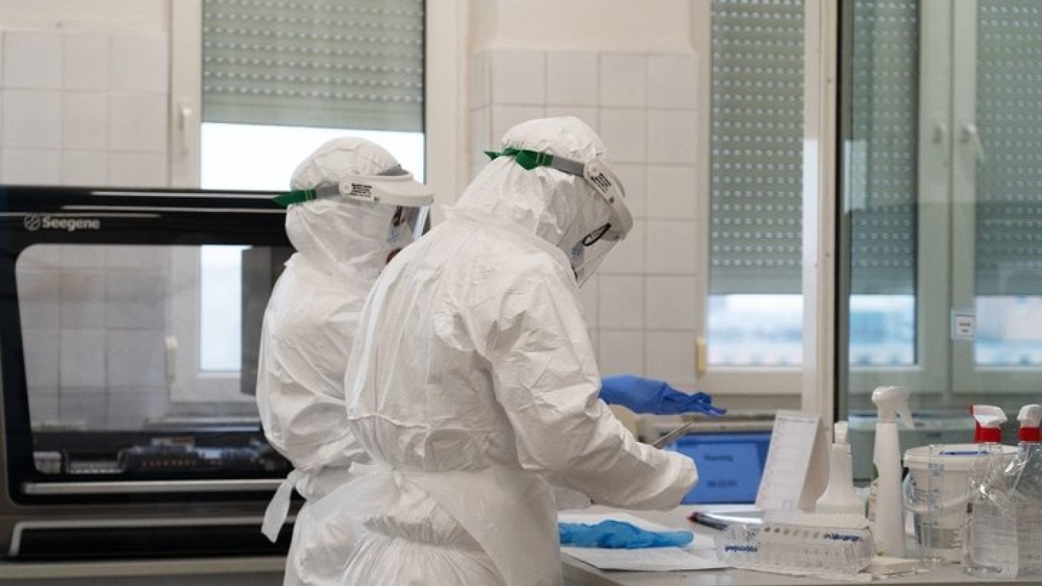 ClearFrame działało w branży eventowej. W czasach koronawirusa zaczęli produkować przyłbice.