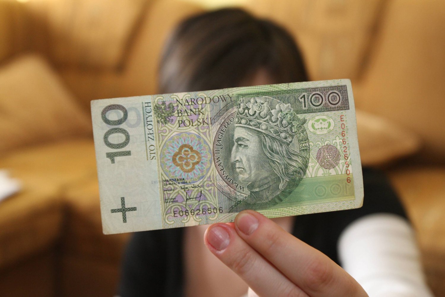 Ponad połowa Polaków nie jest świadoma, że inflacja obniża wartość pieniędzy na nieoprocentowanym koncie