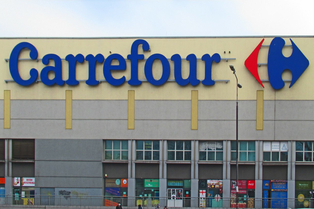 Carrefour sprzedany Mid Europa Partners