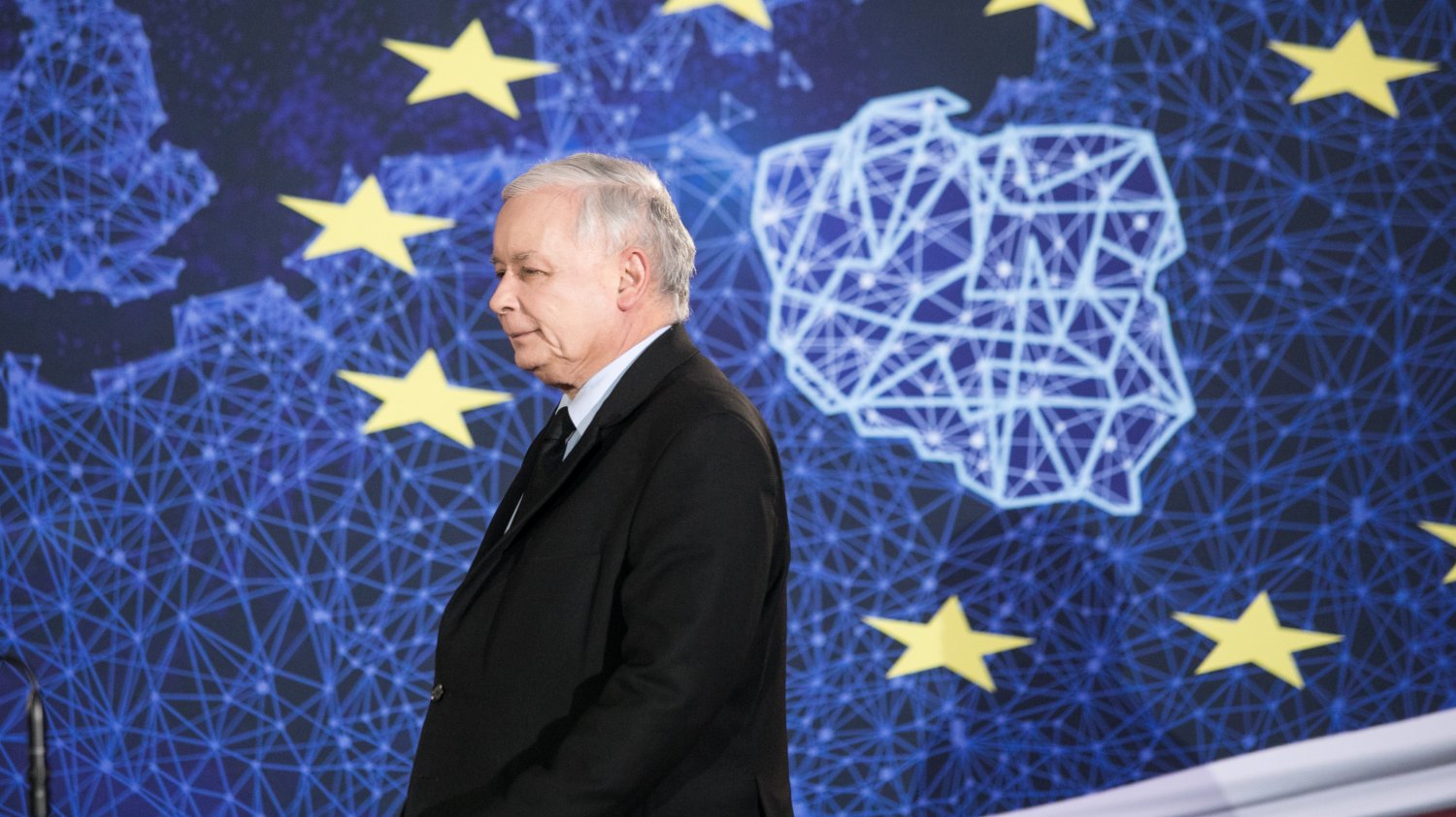 Jeśli KE powiąże fundusze unijne z praworządnością, Polska przestanie płacić składki członkowskie - taką propozycję słychać z obozu PiS.