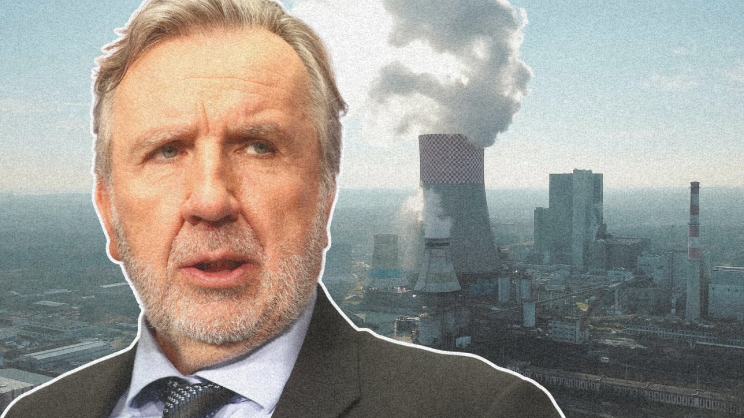 Michał Sołowow na tle elektrowni.