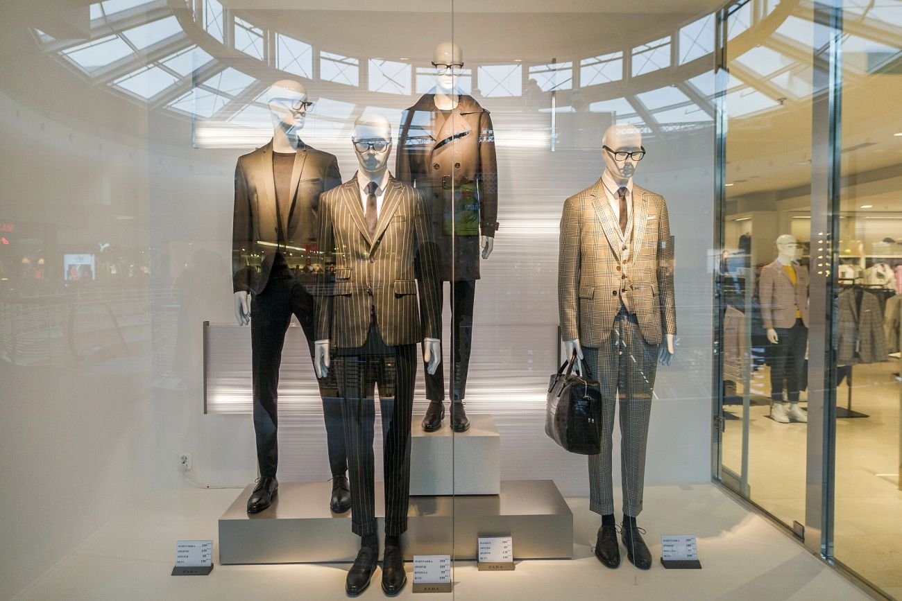 Metki męskich ubrań kłamią - ujawnia UOKiK. Ponad jedna trzecia ma gorszy skład, niż wynika z informacji na metce