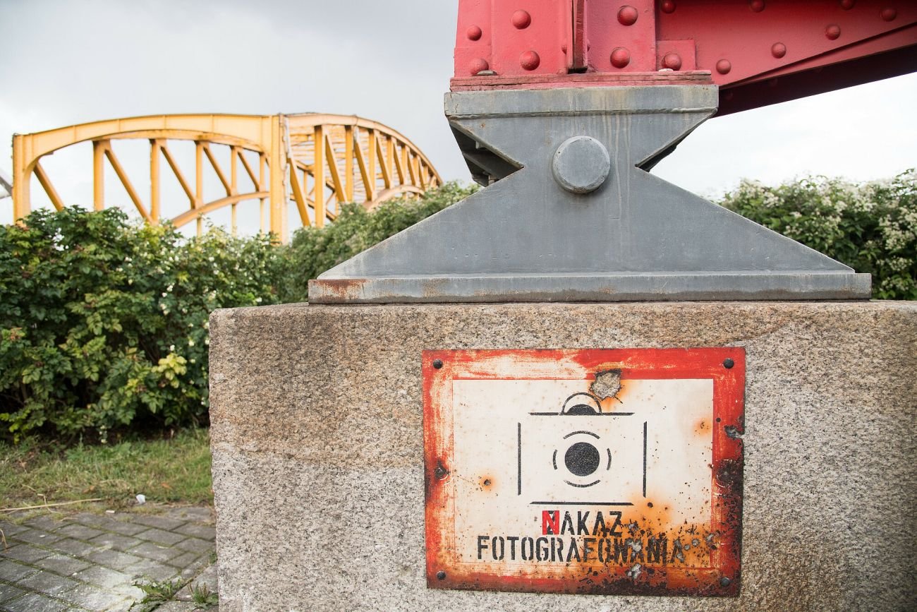 Mamy w Polsce nowe, absurdalne przepisy zakazujące fotografowania mnóstwa obiektów. Ale nie bardzo wiadomo których