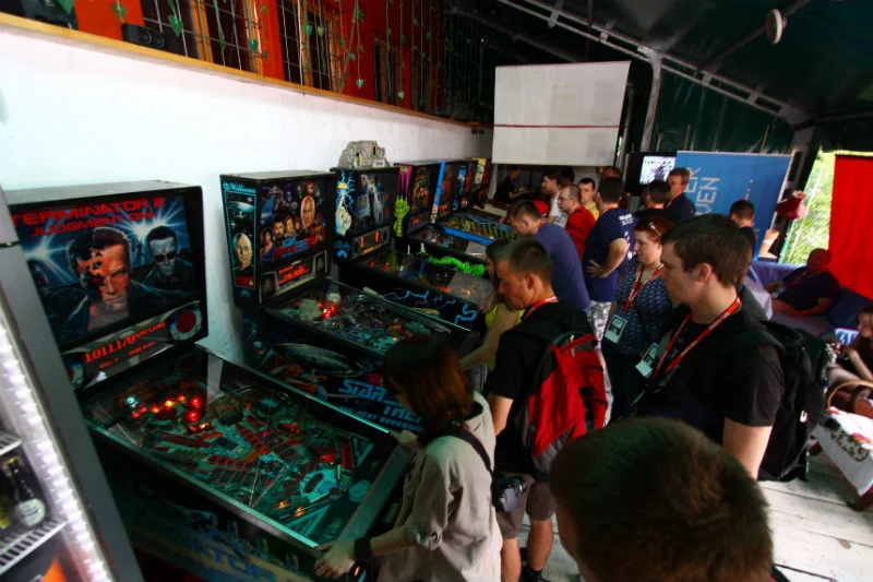 Jak nakazuje tradycja, na tegorocznym festiwalu niezależnych gier będzie można pograć w automaty arcade, flippery i inne wynalazki z lat 80. i 90. ubiegłego wieku