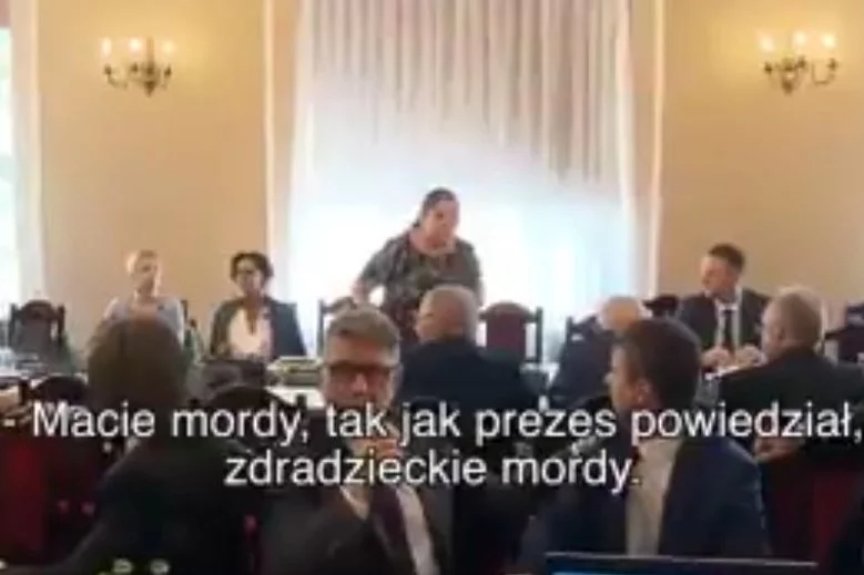 Politycy mają w mowie nienawiści i hejcie swoje "zasługi"