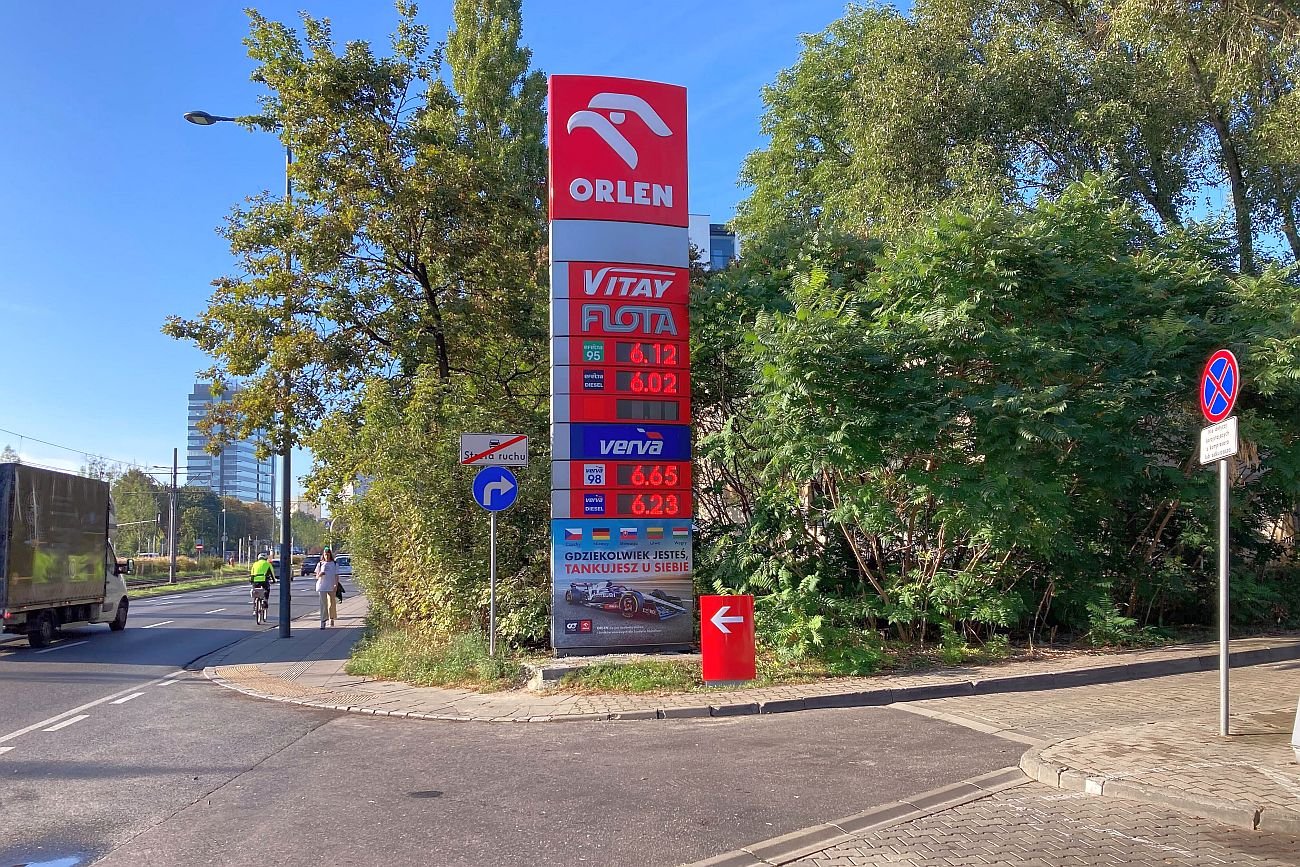 Dałbym głowę, że jeszcze niedawno na tym pylonie ceny zaczynały się od 6,70 zł...