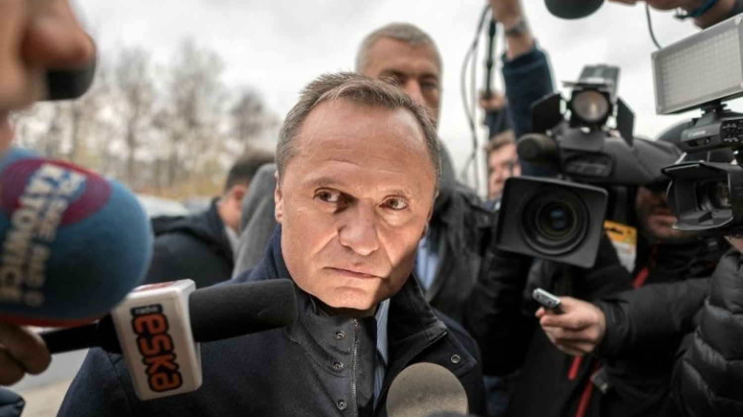 Sąd zdecyduje w piątek, czy za Leszkiem Czarneckim wystawiony zostanie list gończy. Obrońcą biznesmena jest Roman Giertych.