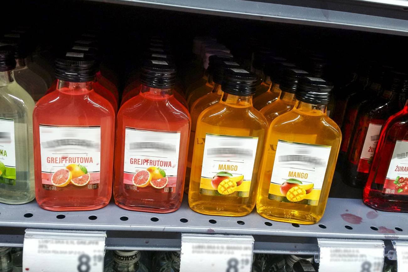 Gdzie sprzedaż małpek jest najwyższa?