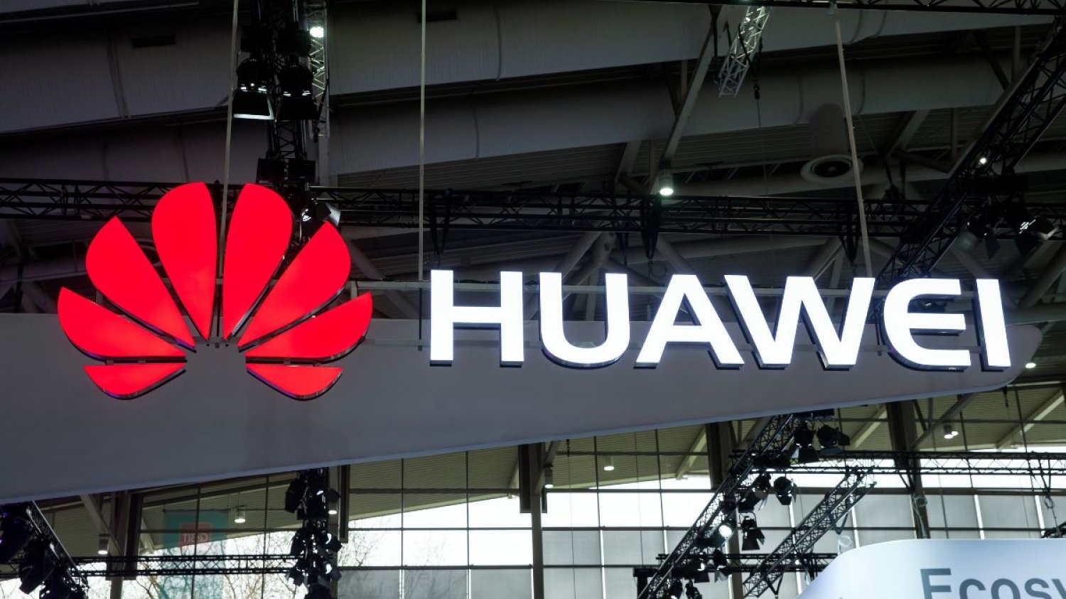 Aktualnie prowadzone są testy oprogramowania Huawei przez Tencent oraz znanych producentów komórek – Xiaomi, Oppo i Vivo.