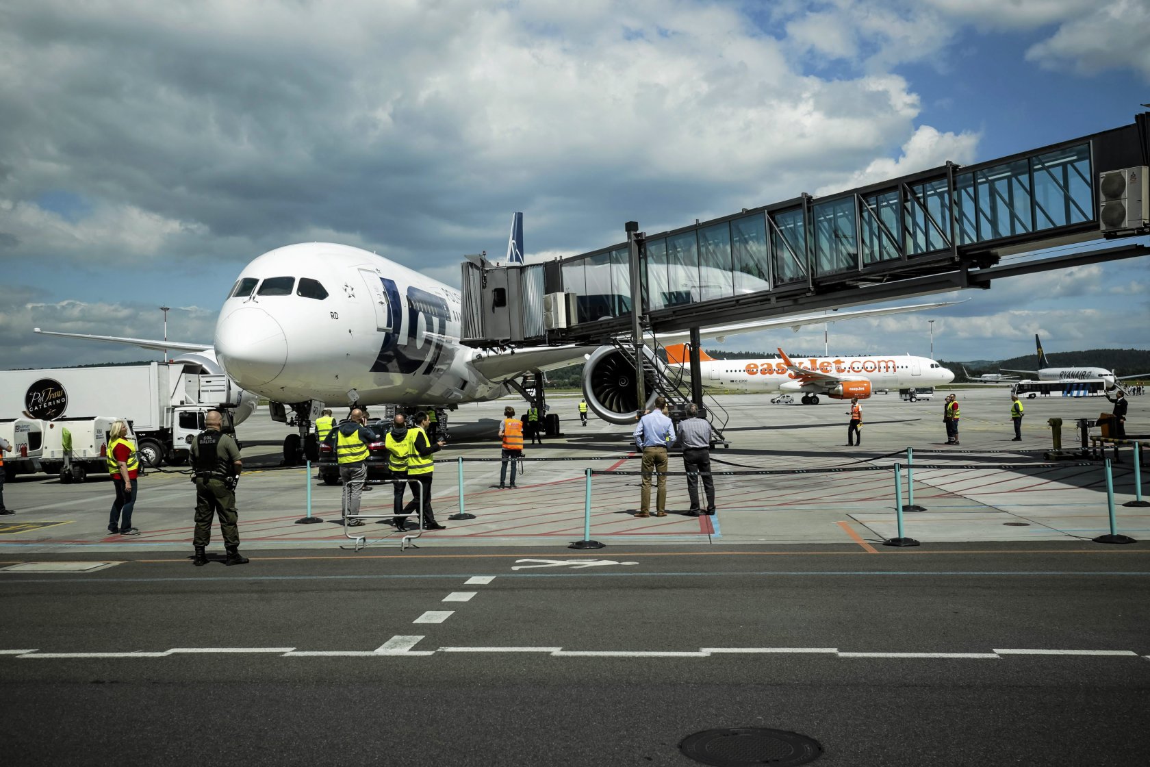 LOT walczy o dominację z Wizz Air i podbija Węgry. Mateusz Morawiecki: „serce się raduje”