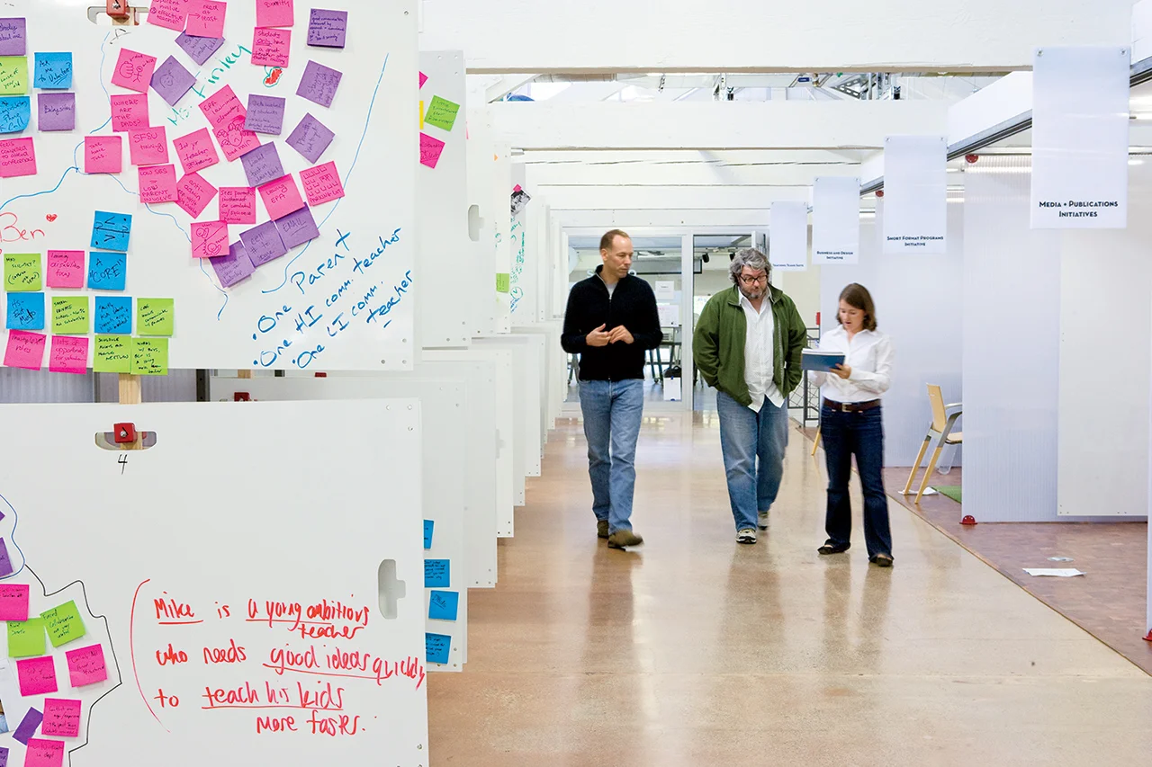 Obszar do prototypowania produktów i usług w szkole designu Stanford.