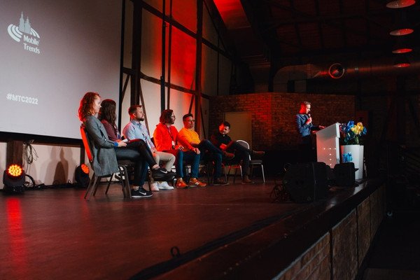 Pod koniec października, 25 i 26.10.22 w Warsaw Plaza Hotel odbędzie się Mobile Trends Conference. To ogólnokrajowe wydarzenie dla przedstawicieli biznesów mobilnych, którzy szukają okazji do networkingu oraz zdobycia cennej na rynku wiedzy