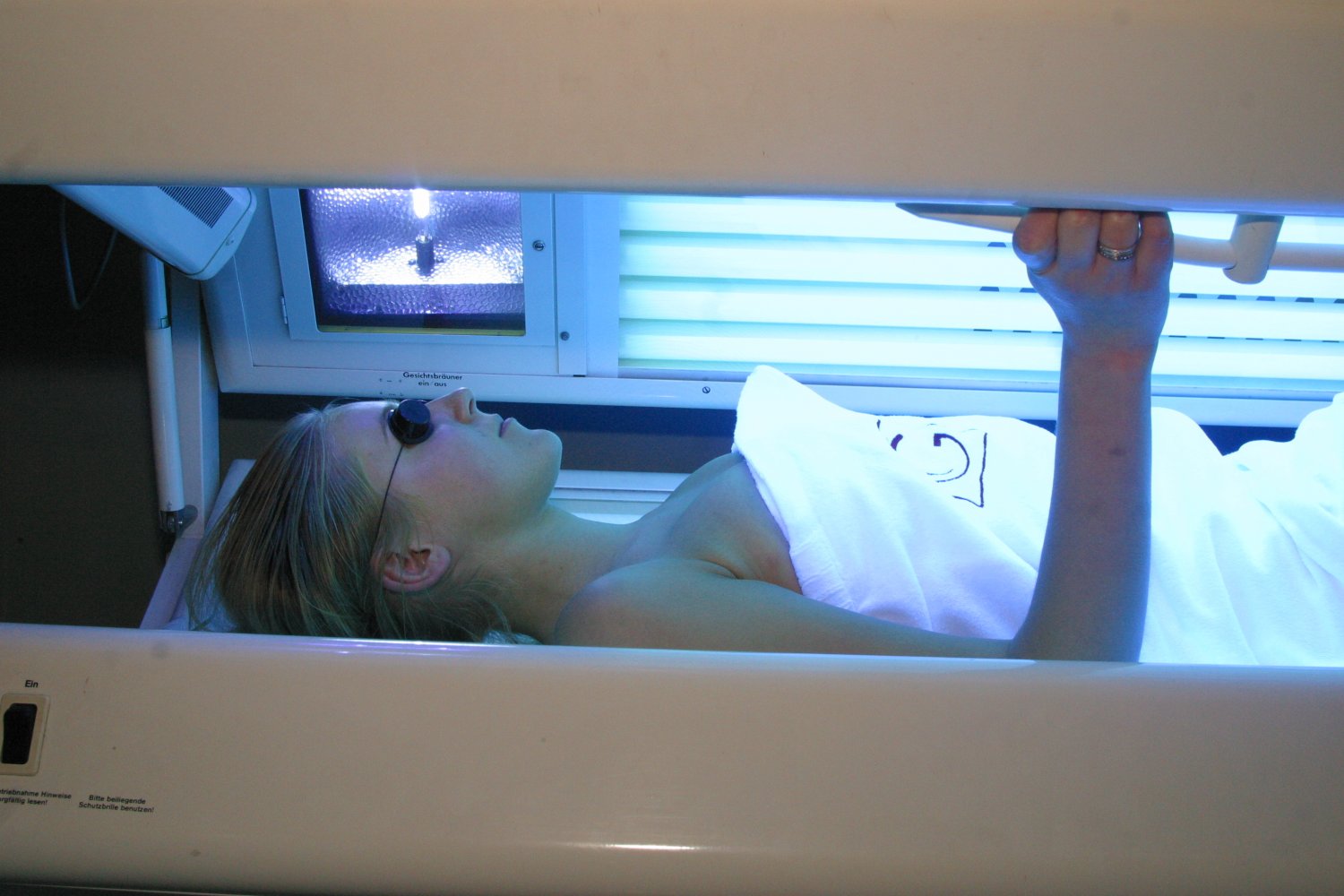 Pieniądze na polskie innowacje zostały przeznaczone m.in. na solaria i dyskotekę.