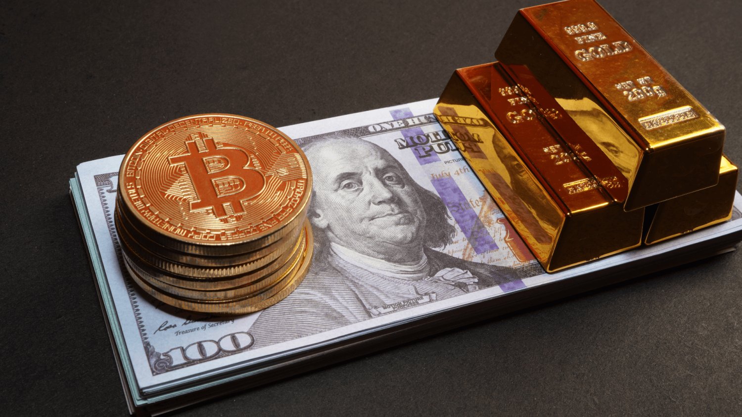Bitcoin, złoto i dolar. 5 rad finansowych na 2026 rok. Co Kowalskiemu i Nowakowi radzą eksperci?