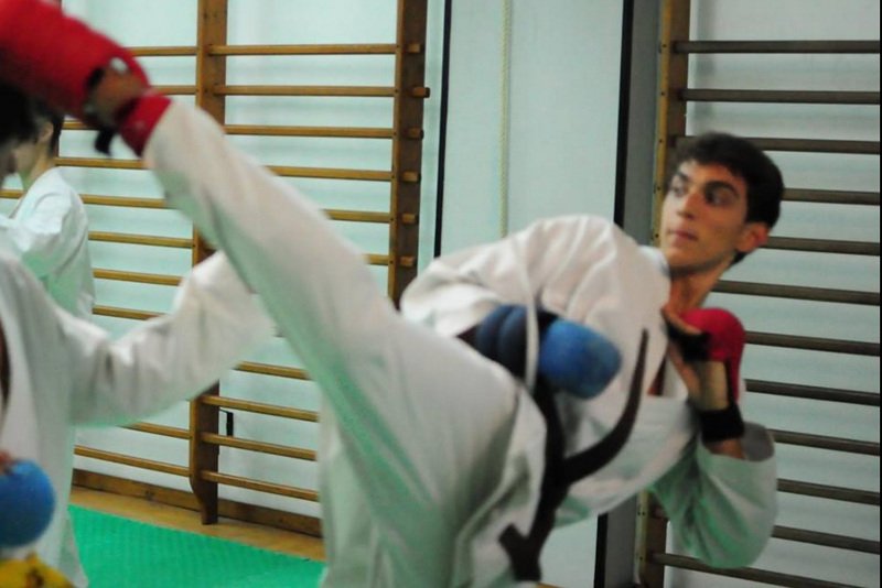 Jak widać, Pepe Balta jest dobry nie tylko z ekonomii i medycyny, ale lubi także sztuki walki.