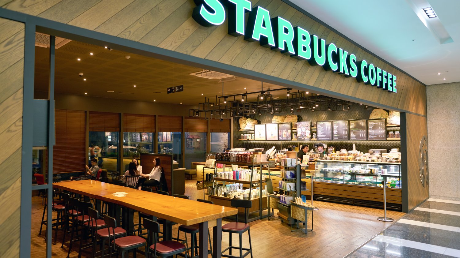Starbucks mocno uderzony przez pandemię koronawirusa