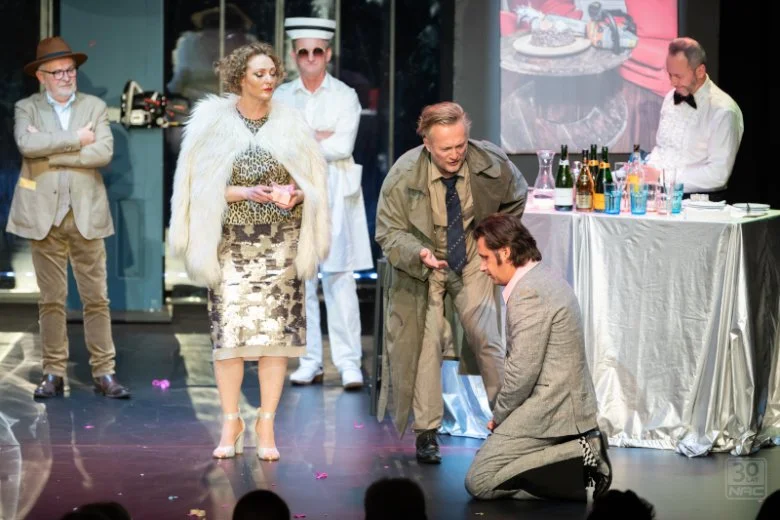 30-lecie firmy NAC w Teatrze Kamienica. Na zdjęciu: Witold Zengteler, Aneta Wróbel, Piotr Mazgaj, Mikołaj Cieślak, Konrad Krasnodębski, Marcin Przytulski